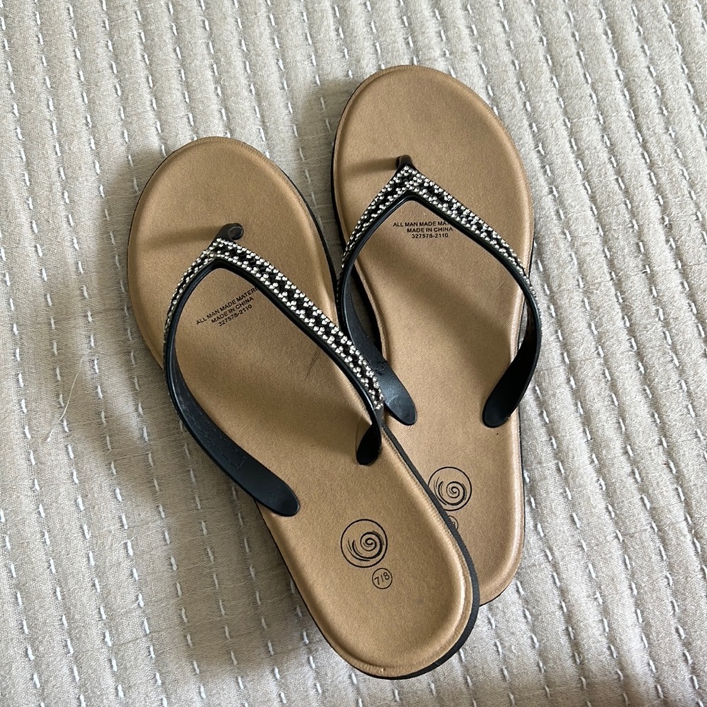 Comfy flip flops